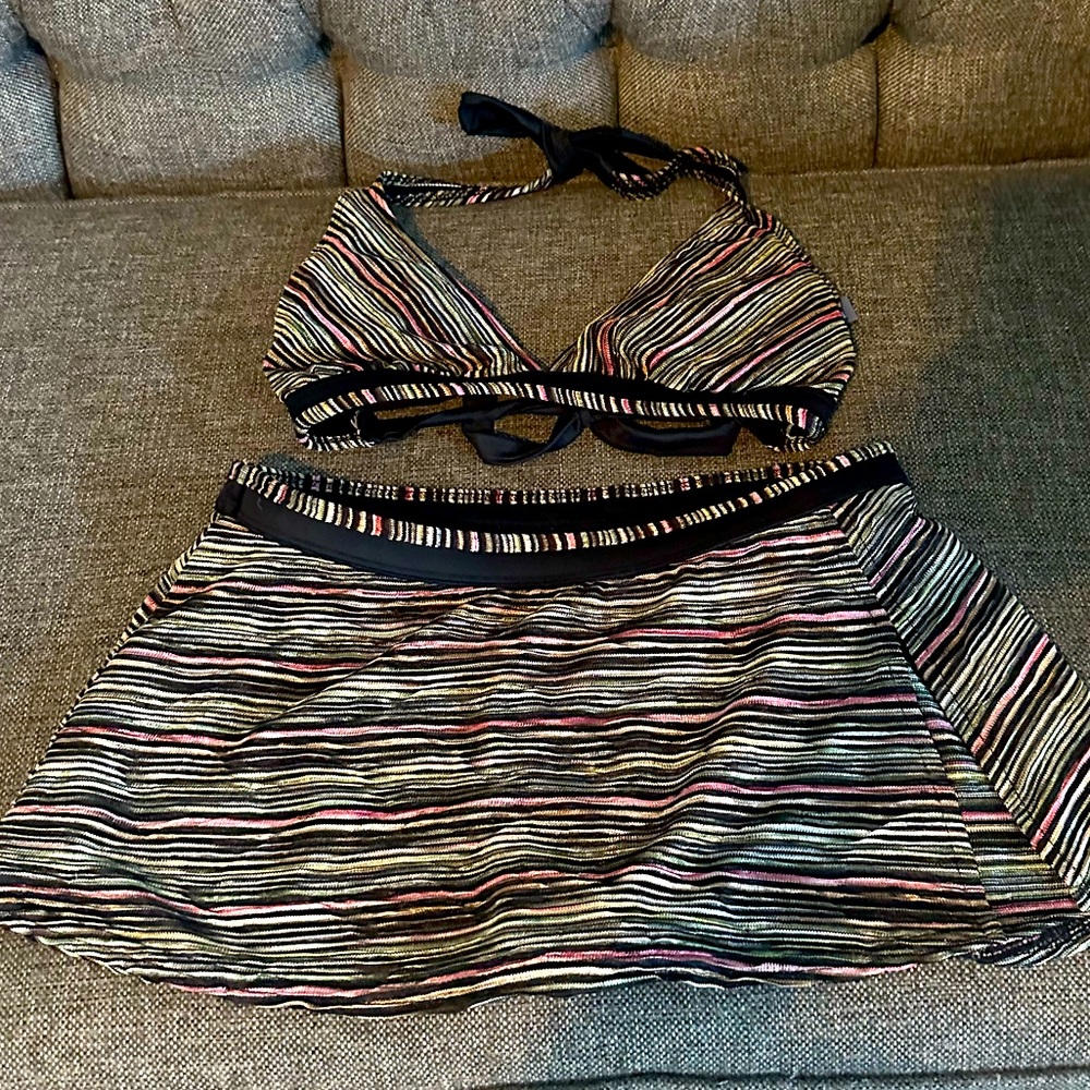 VM 2 piece Swim Suit size small